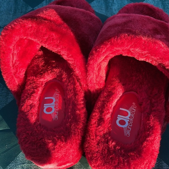 Air underground House Slippers - Picture 2 of 5